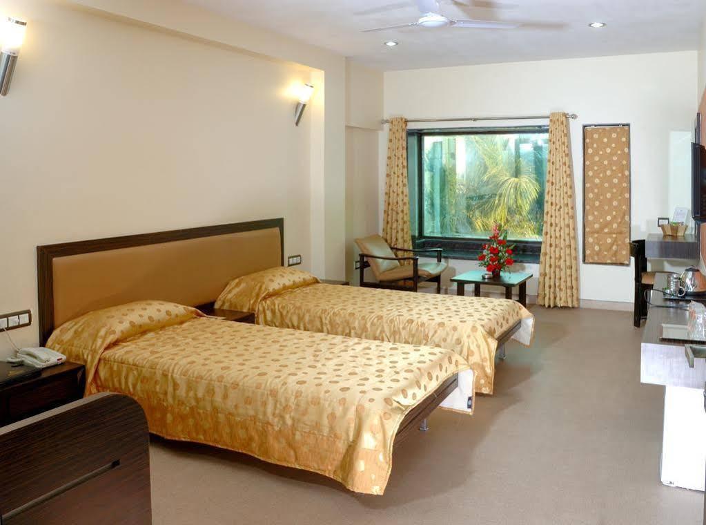 Hotel Airlink Мумбаи Экстерьер фото