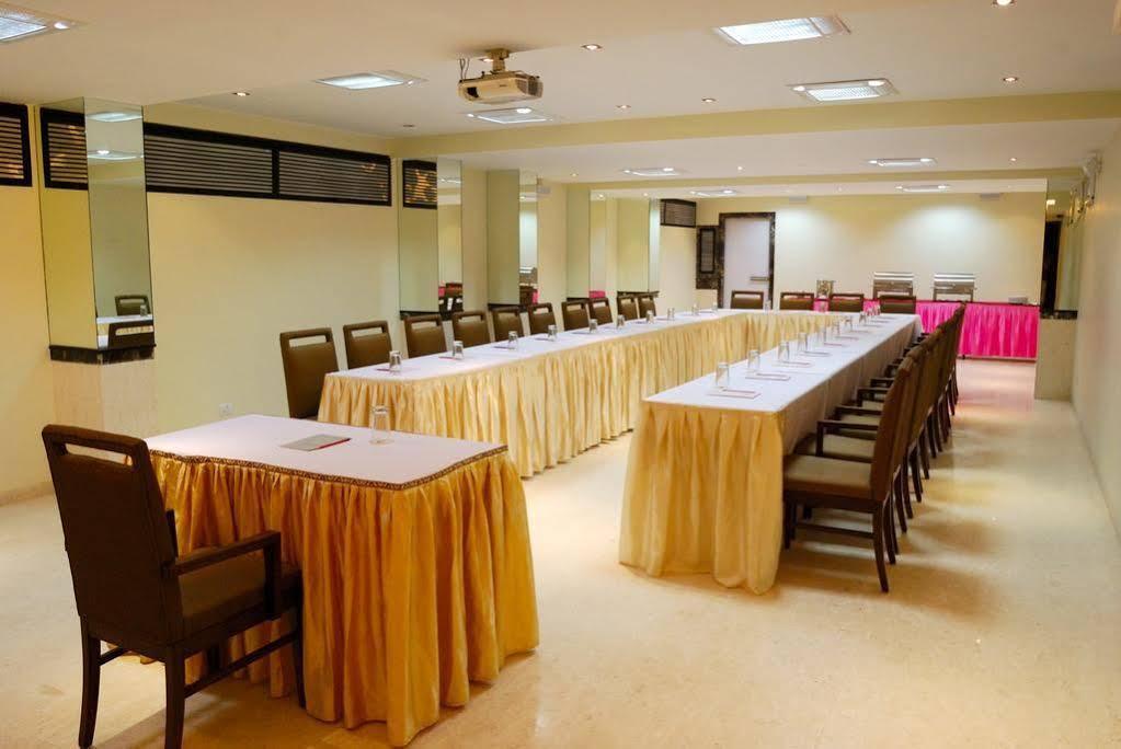 Hotel Airlink Мумбаи Экстерьер фото